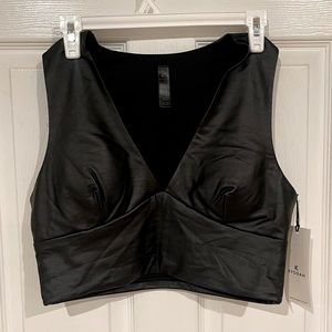 🎊HP🎊 Kyodan Cropped Top